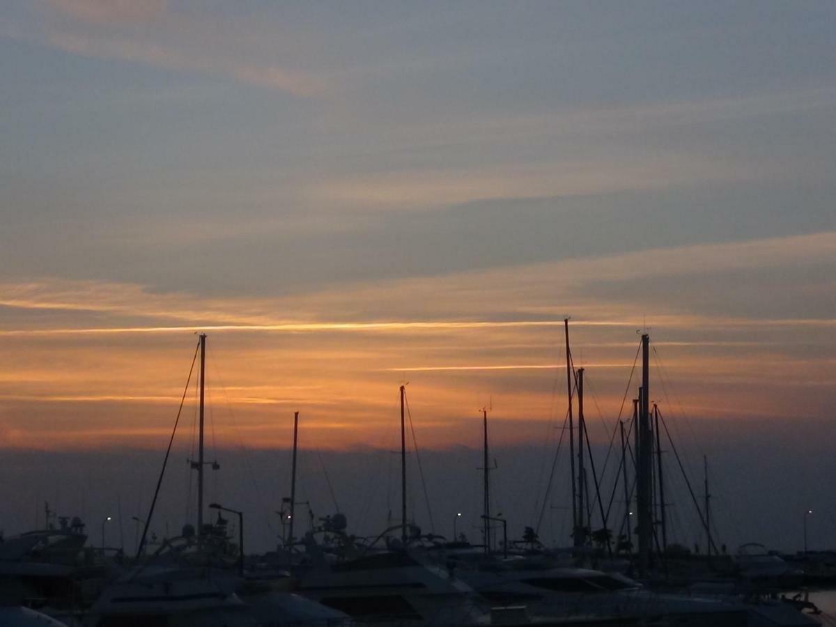Sunset Sea View Apartment Athen Eksteriør bilde